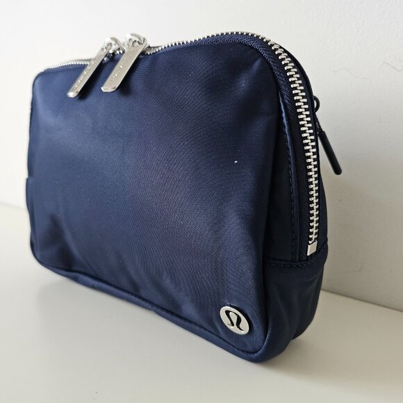 NWT LULULEMON TRNV/SLVR Blue Silver Everywhere Belt Bag Metal Hardware Large 2L - Picture 4 of 15